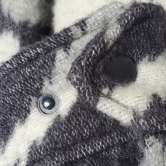Woolrich X American Eagle  Wool Blend Aztec Southwestern Hooded Blanket Jacket M - Picture 7 of 11